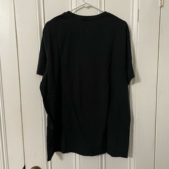 Marvel Avengers t shirt  - Picture 2 of 3